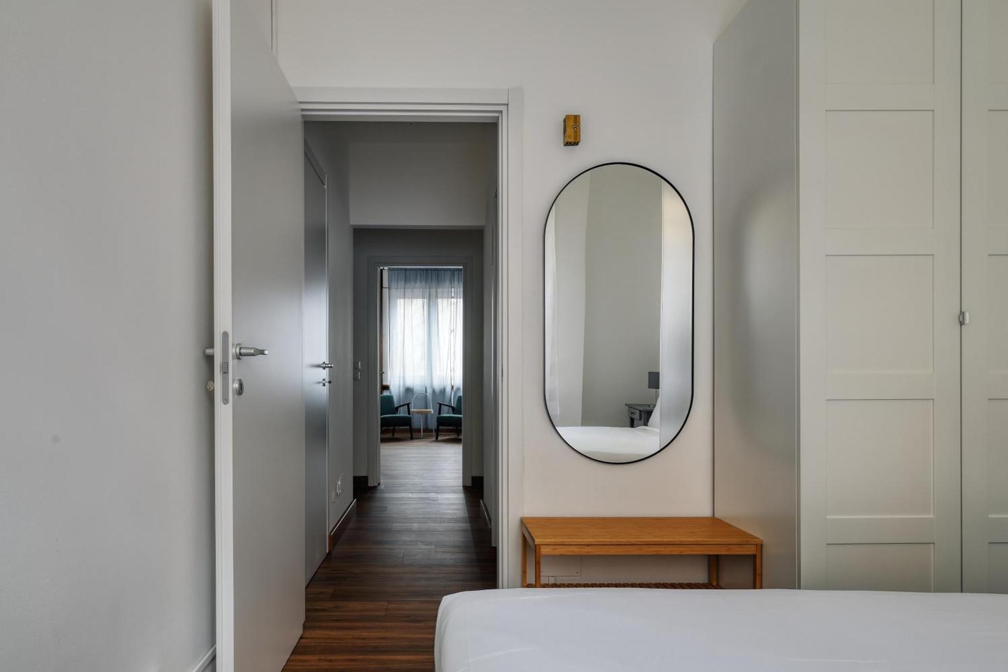 Joivy Chic 3-Bed Flat Near Colonne Di San Lorenzo Milano Exterior foto